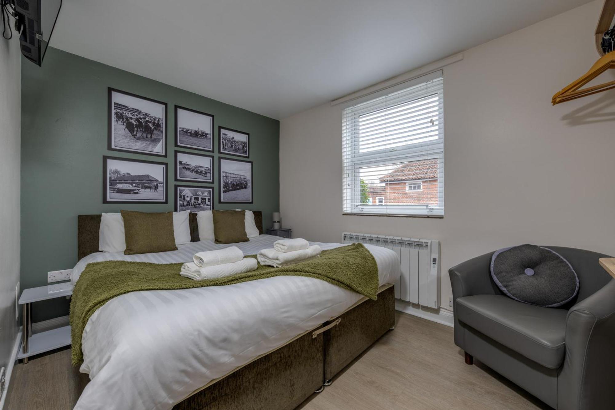Hotel Stableside At York Racecourse Exterior foto